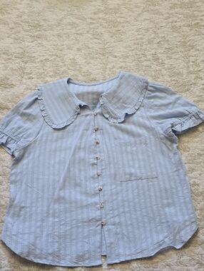 Light Blue Cotton Short-Sleeve Button-Front Top with Peter Pan Collar